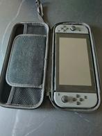 Nintendo switch met Pokémon spel en controller, Telecommunicatie, Mobiele telefoons | HTC, Ophalen of Verzenden