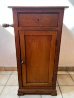 Houten nachttafeltje, Gebruikt, Minder dan 45 cm, Ophalen of Verzenden, 70 cm of meer