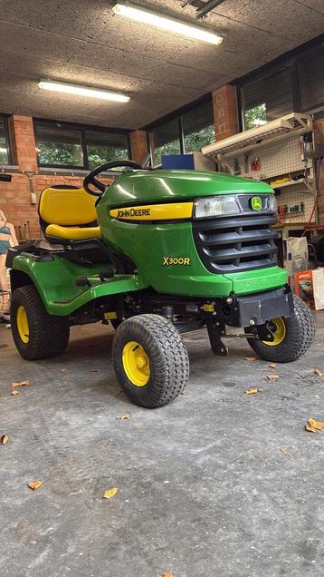 John deere x300r zitmaaier beschikbaar voor biedingen
