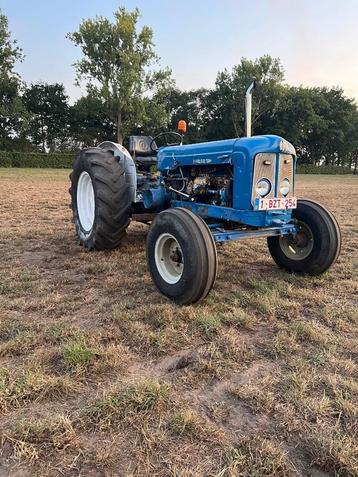 ***prachtige Fordson super major 6cil 103pk met papieren*** beschikbaar voor biedingen