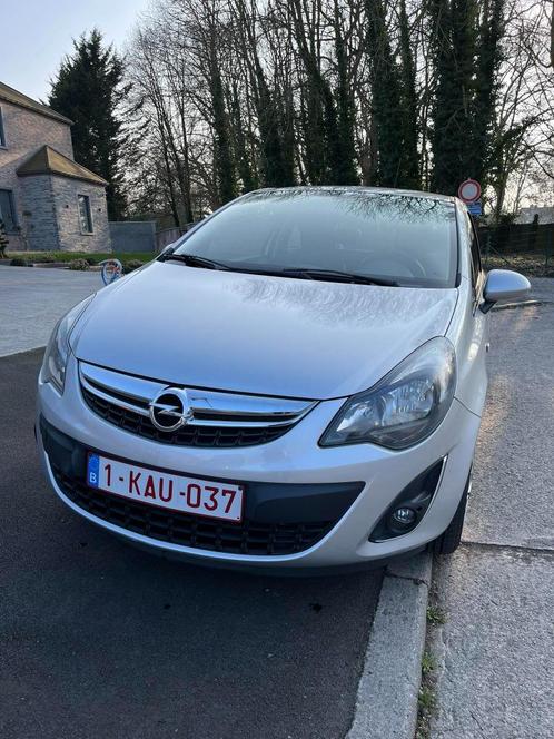 Opel corsa 1.2 essence 86 cv 2014 86000 kms, Auto's, Opel, Particulier, Corsa, ABS, Airbags, Airconditioning, Bluetooth, Boordcomputer