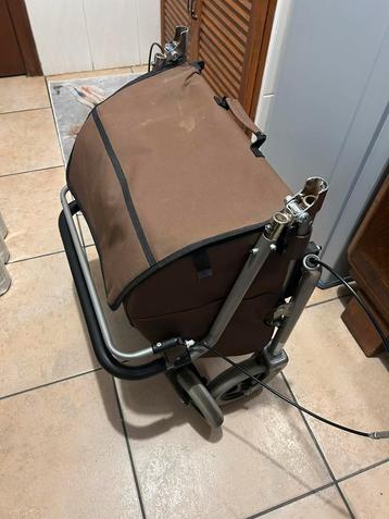 deambulateur chariot medical et plus beschikbaar voor biedingen