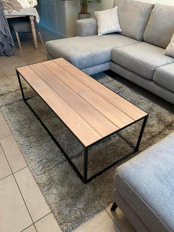 Prachtige salontafel als nieuw. disponible aux enchères