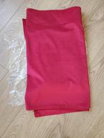 Rideaux en velours rouge, Enlèvement, Neuf