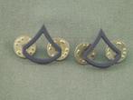 US ARMY # 4 - PRIVATE FIRST CLASS (set), Ophalen of Verzenden, Landmacht, Embleem of Badge