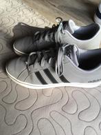 Amper gedragen herensneakers Adidas Mt: 43/43,5, Ophalen of Verzenden, Zo goed als nieuw, Adidas, Sneakers