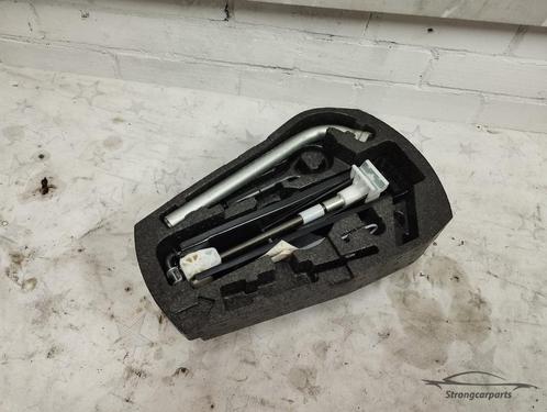 Gereedschapset VW Up Skoda Citigo Seat Mii 1S0012115P, Auto diversen, Autogereedschap, Gebruikt, Ophalen of Verzenden