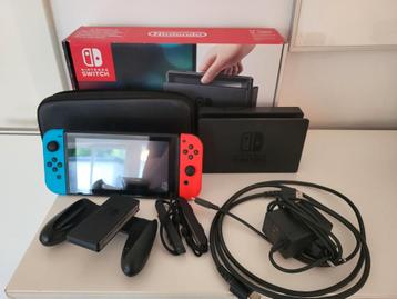 Switch V1 Unpatched (2017) complet avec boîte et étui, Enlèvement ou Envoi, Comme neuf