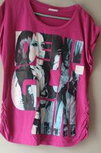 fushia roze shirt met turquoi printvmaat M/L, Kleding | Dames, T-shirts, Gedragen, Maat 38/40 (M), Ophalen of Verzenden, Roze