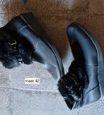 Korte dames laarsjes, Enlèvement