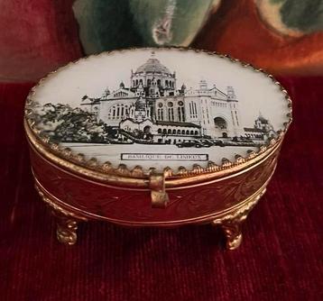 Vintage juwelendoosje – Basilique de Lisieux beschikbaar voor biedingen