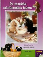 De mooiste minihondjes haken Mitsuki Hosji 128 blz, Hobby en Vrije tijd, Ophalen of Verzenden, Zo goed als nieuw, Haken