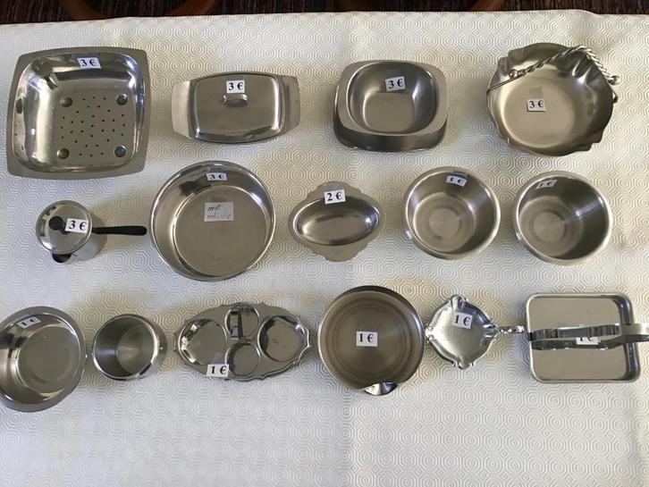 16 inox schaaltjes en potjes allerhande, Huis en Inrichting, Keuken | Servies, Zo goed als nieuw, Ophalen of Verzenden