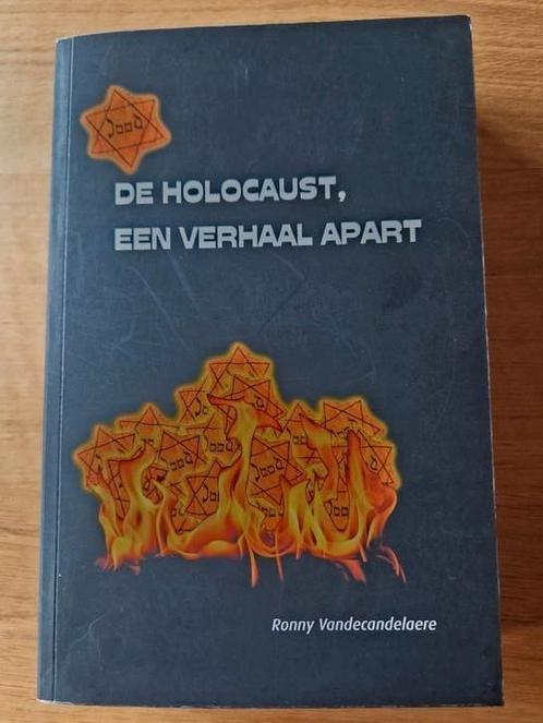 De Holocaust, een verhaal apart - Ronny Vandecandelaere, Boeken, Oorlog en Militair, Gelezen, Ophalen of Verzenden