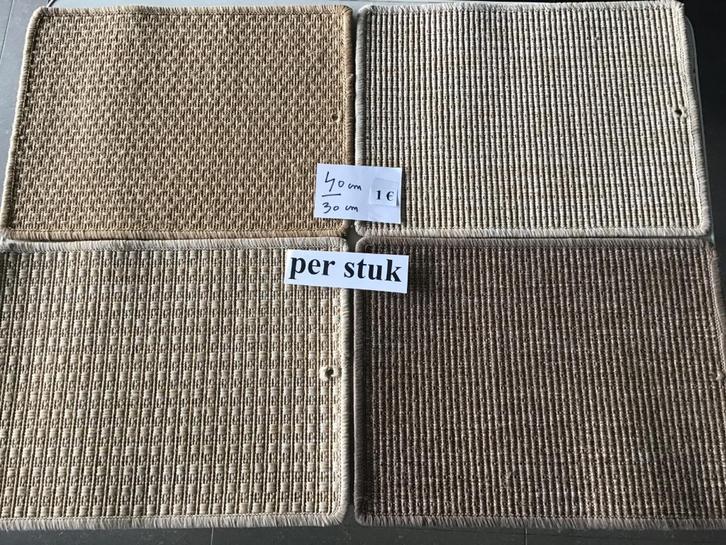 diverse kleine tapijtjes/onderleggers, Huis en Inrichting, Woonaccessoires | Onderzetters, Zo goed als nieuw, Ophalen of Verzenden