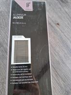 Neufs.2 stores  lamelles alu de 180 de hauteur/ 60 de large., Enlèvement