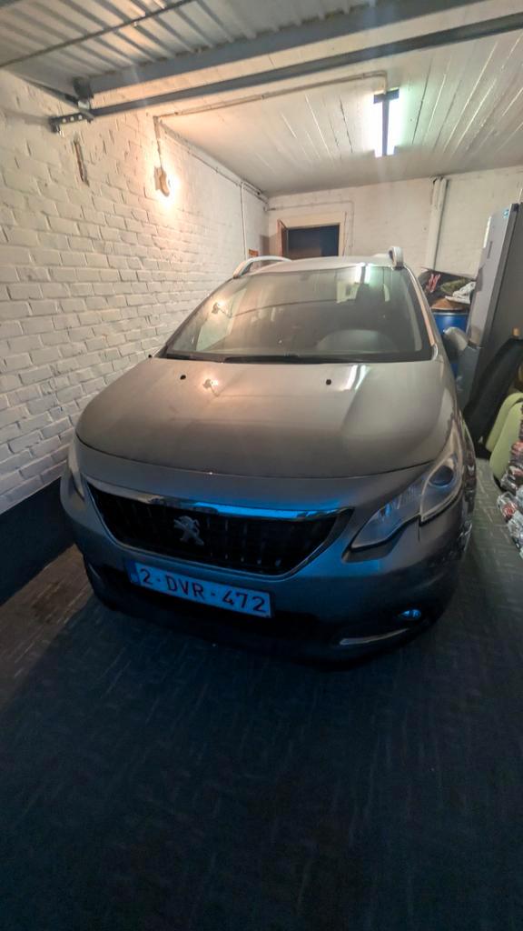 peugeot 2008 inschrijving 2016 grijs en zwart interior., Autos, Peugeot, Particulier, Essence, Enlèvement