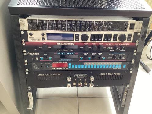 rackeffecten voor- en eindversterker, Muziek en Instrumenten, Effecten, Gebruikt, Chorus, Delay of Echo, Distortion, Overdrive of Fuzz