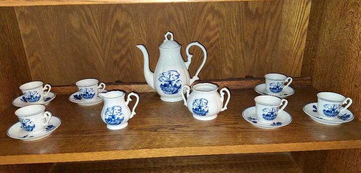 delfts blauw servies + oude kerkstoel, Antiek en Kunst, Antiek | Servies los, Ophalen