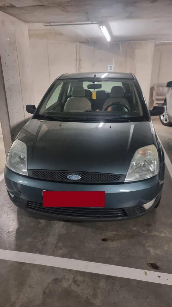 Ford Fiesta, Auto's, Ford, Particulier, Fiësta, Benzine, Euro 4, Stadsauto, 3 deurs, Handgeschakeld, Blauw, Grijs, Stof, Voorwielaandrijving