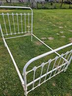 Antiek smeedijzeren bed, Ophalen