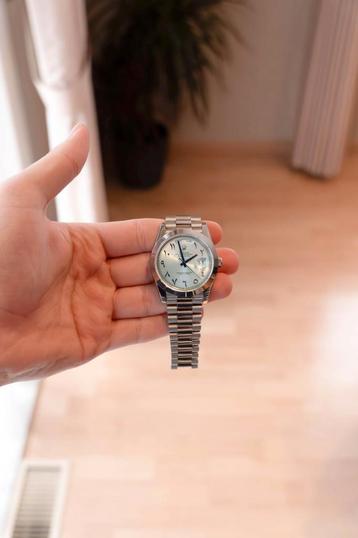 Uurwerk beschikbaar voor biedingen