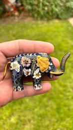 Vintage olifant in cloisonne, Handtassen en Accessoires, Broches, Blauw