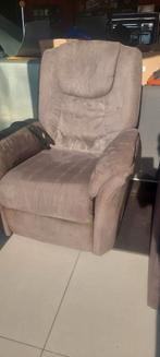Fauteuil relax electrique fonction releveur/livraison possib, Ophalen, Zo goed als nieuw
