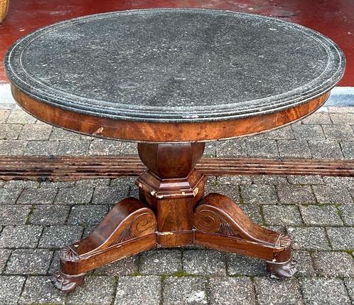 Oude mahoniehouten voetstuktafel uit de restauratieperiode, Antiek en Kunst, Antiek | Meubels | Tafels, Ophalen