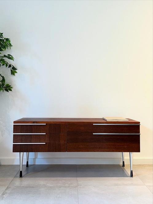 Scandinavian Lowboard, Huis en Inrichting, Kasten |Televisiemeubels, Zo goed als nieuw, Overige houtsoorten, Ophalen