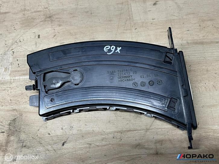 Bekerhouder L BMW 3 serie E90 E91 E92 E93 | 51457127406 lci, Auto-onderdelen, Interieur en Bekleding, Gebruikt, Ophalen of Verzenden