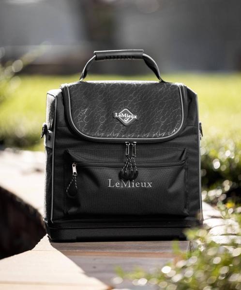 LeMieux Elite Pro Grooming Bag Zwart Poetstas, Animaux & Accessoires, Chevaux & Poneys | Produits de soin, Neuf, Enlèvement ou Envoi