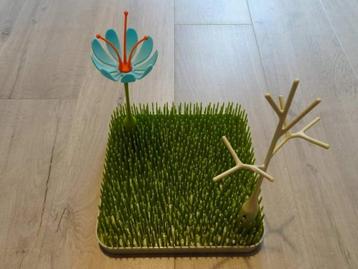 Afdruiprekje Boon met bloem en tak. beschikbaar voor biedingen