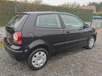 Vw Polo 1.2i - Staat van de showroom + 12 maanden garantie, Auto's, Voorwielaandrijving, Stof, 1198 cc, Zwart