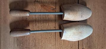 Schoenspanners beschikbaar voor biedingen