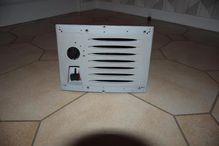 Wegverwarming die warm en koud blaast - Plaatsing mogelijk, Caravans en Kamperen, Mobilhome-accessoires, Zo goed als nieuw, Ophalen