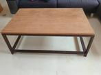 Industriële salontafel - roest staal met houten blad, Huis en Inrichting, Tafels | Salontafels, Ophalen, Gebruikt, 100 tot 150 cm