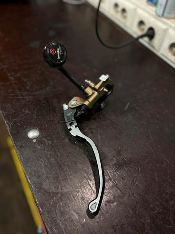 Brembo koppeling/ linkse rem beschikbaar voor biedingen