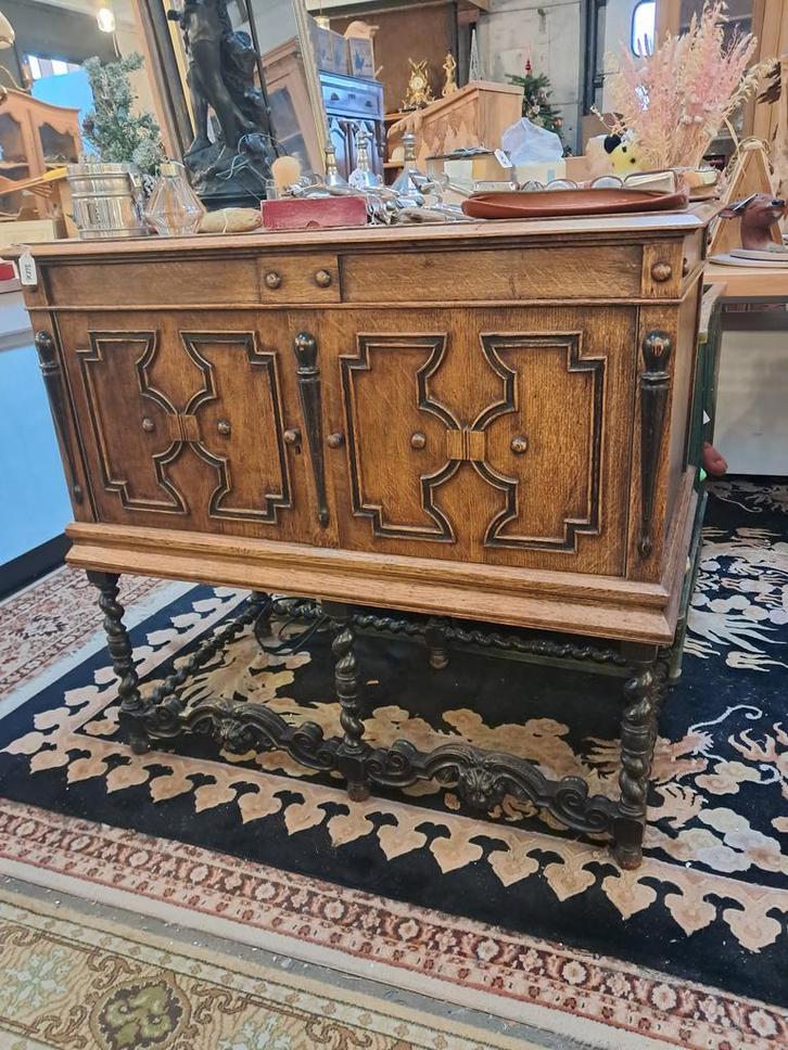 Grote en kleine meubelen bij out&nief, Antiek en Kunst, Antiek | Meubels | Bedden, Ophalen