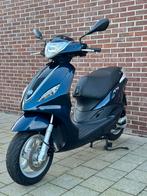 Scooter Piaggio Fly 50 4 Takt B klasse Zo Goed  Als Nieuw, Fietsen en Brommers, Fly, Benzine, 49 cc, Ophalen of Verzenden