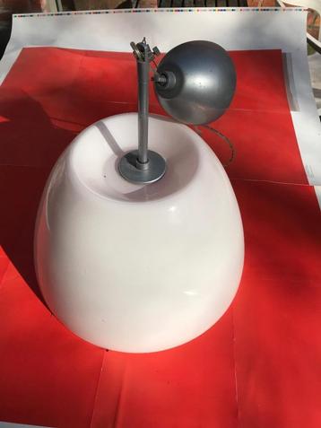 lamp beschikbaar voor biedingen