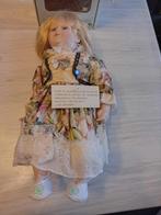 Porseleinen pop 37 cm, Antiek en Kunst, Ophalen