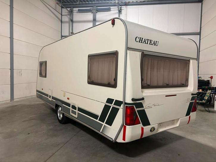 Caravan chateau callista 520, Caravans en Kamperen, Caravans, Particulier, tot en met 4, 1000 - 1250 kg, Rondzit, Chateau, 2 aparte bedden