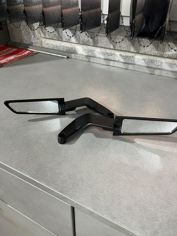 STEALTH ACHTERUITKIJKSPIEGEL 30€ beschikbaar voor biedingen
