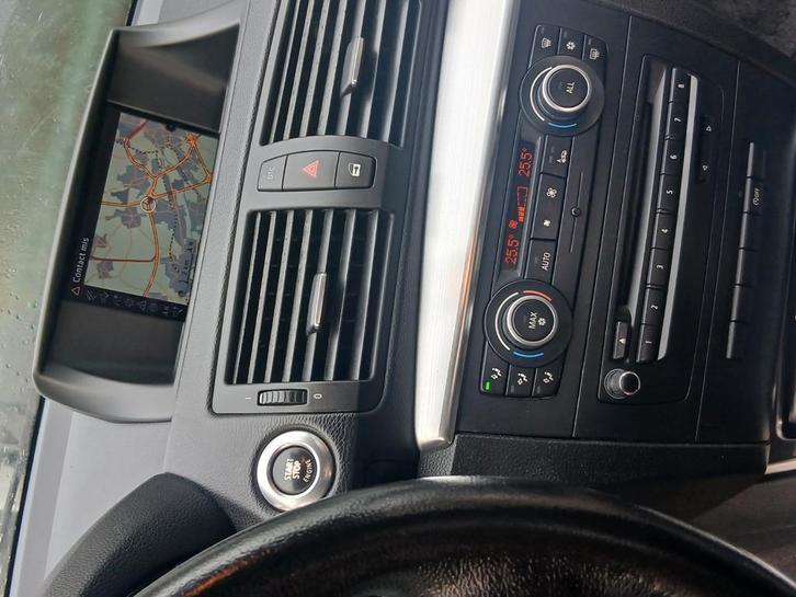 Kit gps complet tableau de bord bmw série 1 e81 e82 e87 e88, Autos : Pièces & Accessoires, Tableau de bord & Interrupteurs, BMW