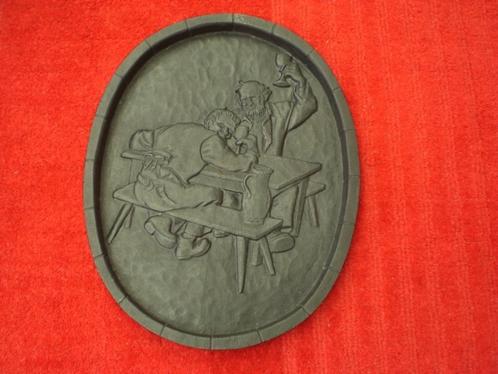 Plaque Ovale En Fonte Décorative, Antiquités & Art, Antiquités | Céramique & Poterie, Enlèvement ou Envoi