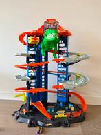 Hot wheels dino city garage, Kinderen en Baby's, Speelgoed | Racebanen, Ophalen, Zo goed als nieuw, Hot Wheels