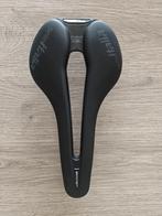 Selle Italia Flite Boost TM Superflow Zadel 135mm, Fietsen en Brommers, Fietsonderdelen, Racefiets, Ophalen of Verzenden, Zo goed als nieuw