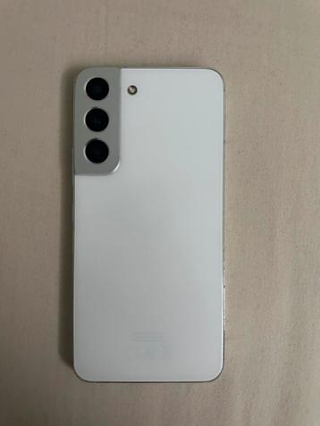 Samsung Galaxy S22 - 256GB - Gebruikt beschikbaar voor biedingen