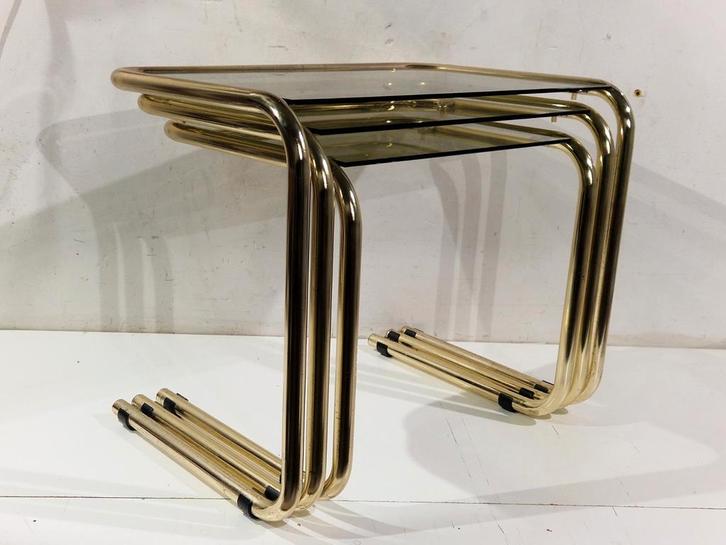 Vintage Mid-Century Modern Brass Smoked Glass Nesting Tables, Verzamelen, Retro, Ophalen of Verzenden
